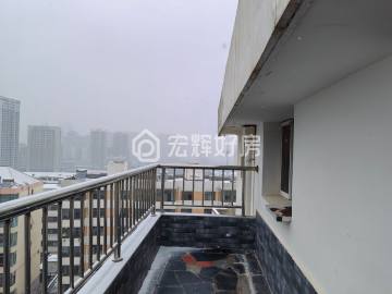 凤凰山路247号院